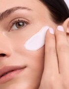 Catrice Flawless Fusion posvetlitvena podlaga SPF 25 odtenek C010 Smooth Radiance 20 ml