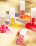 Catrice Glossing Glow tonirno olje za ustnice odtenek 020 - Drama Mama 4 ml