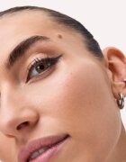 Catrice Jewel Glide Effect Eye Pencil vodoodporni svinčnik za oči za bleščeč sijaj odtenek 010 Black Diamond 1.5 g