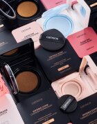 Catrice Magic Shine Eraser Cooling Cushion podlaga za matiranje kože s hladilnim učinkom odtenek C010 Cool Cloud 10.5 g