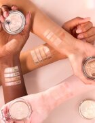 Catrice More Than Glow puder za osvetljevanje odtenek 030 59 g