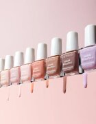 Catrice Sheer Beauties Strengthening Nail Polish lak za krepitev nohtov odtenek 040 Fluffy Cotton Candy 10.5 ml