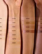 Catrice Skin Like Luminous Foundation tekoči puder z učinkom osvetljevanja z vlažilnim učinkom odtenek 045N 30 ml