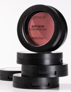 Catrice Soft Blur Powder Brush rdečilo v prahu z mat učinkom odtenek 040 Pink Positive 5 g