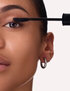 Catrice TUBING Stay In Place maskara z učinkom umetnih trepalnic odtenek 010 No Panda Black 11 ml