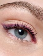 Catrice Velvet Glide vodoodporni svinčnik za oči z mat učinkom odtenek 040 Plum Line 1.4 g