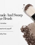 Chantecaille Shade and Sweep Eye Brush ploščat čopič za senčila za oči 1 kos