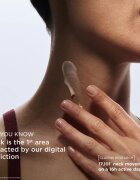 Clarins Extra-Firming Neck & Décolleté Anti-Aging Cream gladilna krema za vrat in dekolte 75 ml