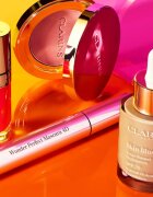 Clarins Lip Comfort Oil Limited Edition olje za ustnice z vlažilnim učinkom odtenek 22 daring orange 7 ml