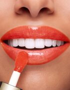 Clarins Lip Comfort Oil olje za ustnice z vlažilnim učinkom odtenek 05 apricot 7 ml
