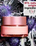 Clarins Multi-Active Day Cream All Skin Types gladilna in posvetlitvena krema za vse tipe kože 50 ml