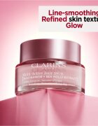 Clarins Multi-Active Day Cream SPF 15 gladilna in posvetlitvena krema SPF 15 50 ml