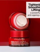 Clarins Super Restorative Day Cream SPF 15 pomlajevalna dnevna krema SPF 15 50 ml