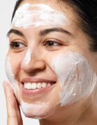 Clinique 7 Day Scrub Cream Rinse-Off Formula čistilni piling za vsakodnevno uporabo 250 ml