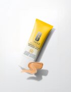 Clinique Sun UV Solutions Brightening Tinted Sunscream SPF50 posvetlitvena tonirana krema odtenek Medium 40 ml