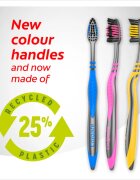 Colgate Zig Zag Charcoal zobne ščetke medium 3 kos
