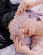 Crystallove Rose Quartz Mask maska za predel okoli oči 1 kos