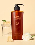 DAENG GI MEO RI Honey Therapy Professional Plus Shampoo regeneracijski šampon za šibke in poškodovane lase 500 ml
