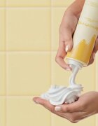 DESERVED Whipped Shower Foam Honey Greek Yogurt pena za prhanje za telo 250 ml