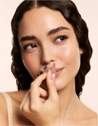 Dolce&Gabbana Fresh Skin Nouri-Kiss Petal Lip Patches hidrogelna maska ​​za ustnice s hranilnim učinkom 5x2.1 g