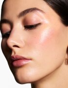 Dolce&Gabbana Glazelighter All Over Highlighter osvetljevalec za telo in obraz odtenek 00 Multiversal - Opalescent Shimmer 11.6 g