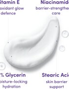 Dove French Lavender & Oat Milk pena za prhanje 200 ml