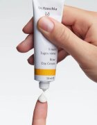 Dr. Hauschka Facial Care dnevna krema iz vrtnice 30 ml