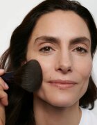 Dr. Hauschka Make-Up Colour Correcting Powder kompaktni puder odtenek 02 calming 8 g
