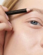 Dr. Hauschka Make-Up Eyebrow Definer svinčnik za obrvi odtenek 01 light brown 1.05 g