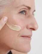 Dr. Hauschka Regeneration Intensive Day Cream regeneracijska dnevna krema proti gubam 40 ml