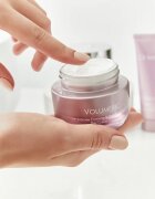 Dr Irena Eris Volumeric krema za predel okoli oči za zapolnitev in korekcijo gub SPF 20 15 ml