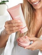 Eggo Infinity Glow čistilni gel za obraz 150 ml