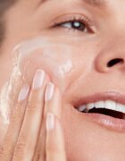 Elemis Dynamic Resurfacing Facial Wash čistilni gel z gladilnim učinkom 30 ml