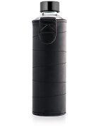 EQUA Mismatch Posoda za vodo + embalaža iz umetnega usnja barva Graphite 1 kos