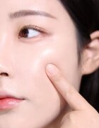 espoir Pro Tailor Foundation Be Glow vlažilni tekoči puder za osvetlitev kože odtenek 22 Petal 30 g
