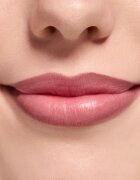 essence 8h Matte Comfort mat svinčnik za ustnice s šilčkom odtenek 22 Ash Attitude 0.3 g
