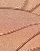 essence BABY GOT GLOW paličica za osvetljevanje za bleščeč sijaj odtenek 10 Golden Aura 5.5 g