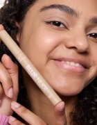essence BLUR NUDE senčila za oči v svičniku odtenek 02 Soft Macchiato 1.2 g