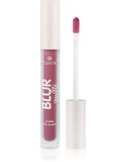essence Blur Soufflé mat tekoča šminka odtenek 05 Crush Hour 3.6 ml