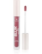 essence Blur Soufflé mat tekoča šminka odtenek 07 Main Character 3.6 ml