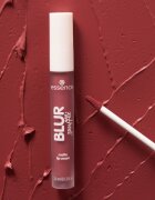 essence Blur Soufflé mat tekoča šminka odtenek 07 Main Character 3.6 ml