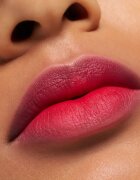 essence Blur Soufflé mat tekoča šminka odtenek 11 Clickbait 3.6 ml