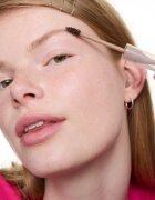 essence Brow Lift & Freeze prozorni gel za obrvi odtenek 02 Light Brown 7 ml