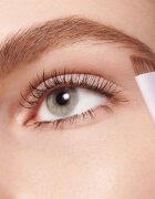 essence Brows on fleek poševni čopič za obrvi 1 kos