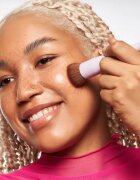 essence Buff away your problems ploščat čopič za make-up 1 kos
