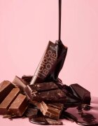 essence Choco Bomb bleščeči sijaj za ustnice 10 ml
