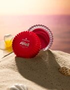 essence club SOLEIL kremasto rdečilo s pudrastim učinkom odtenek 01 Guava Sunset 8.5 g