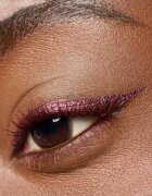 essence COLOUR it! kovinsko črtalo za oči odtenek 02 Dark Cherry 3 ml