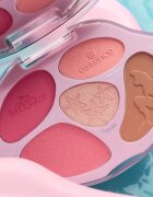 essence Disney The Little Mermaid paleta za lica odtenek 01 The World Is My Oyster! 8.9 g