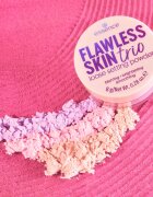 essence Flawless Skin Trio fiksacijski puder v prahu 8 g
